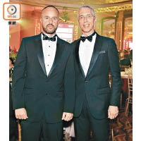 同樣係律師嘅M Club基礎會員Davide Michele De Rose（左）及Stefano Beghi（右）都去享受呢場盛宴。