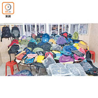計劃開始首一個半月，已收到超過一百四十個背包，更有人特意送出五十個全新的背包。