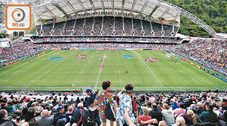 康文署建議於重建的香港大球場加設國際標準田徑比賽設施。