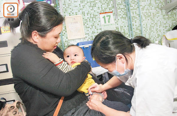 沉寂多年的百日咳去年大爆發，三成八患者為半歲以下未完成三針四合一疫苗注射的幼嬰。