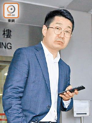 男事主常城承認事發時喜歡被告。