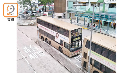 九巴269M號線有採用車身長度較短的短陣巴士。（朱先儒攝）