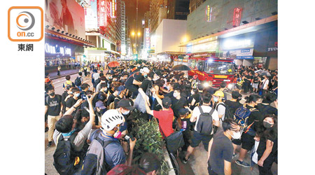 連串反修例遊行示威衝擊已成常態，嚴重打擊本港各行業經濟。