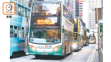 有巴士工會表示響應全港大塞車行動。