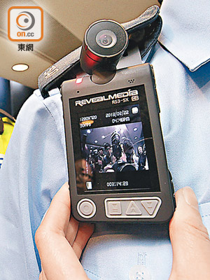 警方數年前已開始引入隨身攝錄機。