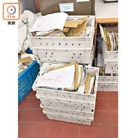 香港郵政去年有約七十萬件欠資郵件。
