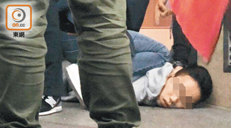 被告蘇緯軒上周五在大埔涉嫌開槍射擊警員，當場被捕。