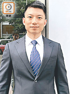 高級消防隊長馮國輝昨否認兩項控罪。