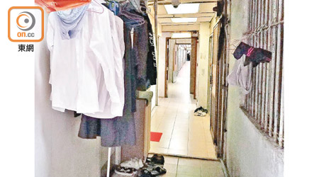 佐敦：家居檢疫隔離者被指如常步出家門晾衣服。