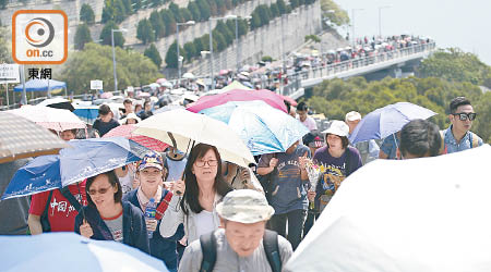 當局呼籲市民勿於今日前往祭祖。