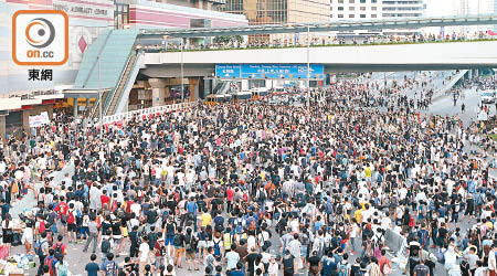 違法佔領行動持續七十九日，四十八名搞手只有九人被起訴。