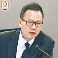 國務院港澳辦及中聯辦曾發聲明譴責郭榮鏗拖延立法會內會主席選舉。