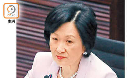 葉劉淑儀表明唔驚畀外國制裁。