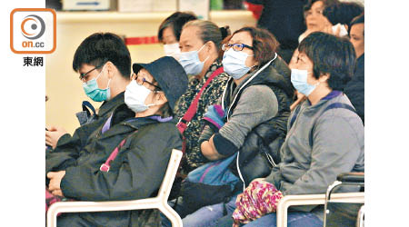 新冠肺炎疫情失控，市民人人自危。