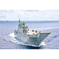 澳洲兩棲攻擊艦坎培拉號正駛往夏威夷。