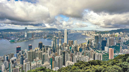 第9位：香港綜合排名跌出三甲至第九位。