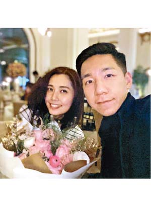 柳俊江在今年情人節上載合照。