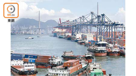 香港本地生產總值被深圳超越，議員學者稱前景黯淡。