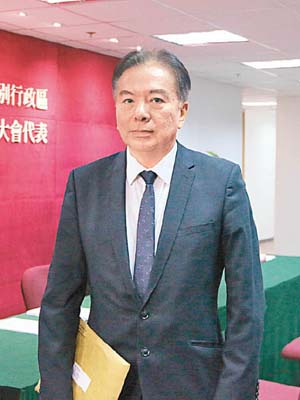 黃友嘉獲政府委任為教育大學校董會主席，明年1月1日履新。