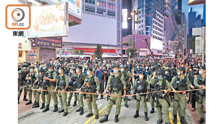 香港去年爆發反修例示威，香港警方的應對引起國際關注。