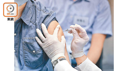 有藥劑師建議將科興疫苗留待年輕人接種。