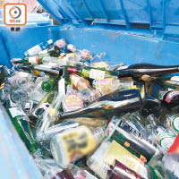 有民間組織在南區設置玻璃回收箱，宣揚「玻璃有用，流轉再用」的理念。