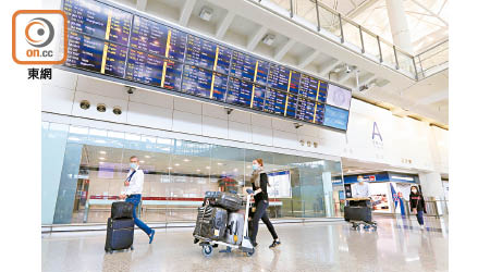 機場近月不斷有員工確診，亦有不少輸入個案經機場抵港。