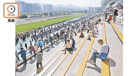 馬迷今可乘搭東鐵直達馬場站，入場觀賽。