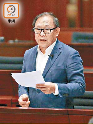 梁志祥認為首先要解決長者唔捨得花錢買流動數據計劃。