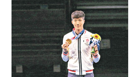 張家朗為香港奪得今屆奧運首面金牌。