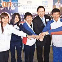 由趙詠賢（左一）領軍嘅港隊，以香港公開賽作為東亞運重要熱身賽。