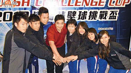 趙詠賢（右一）雖然淡出，但仍希望與隊友力爭亞運女團獎牌。