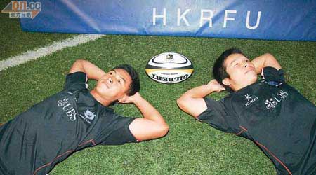 蘇學乾（左）及謝竣恆，盼望能代表香港欖球隊參戰亞運。
