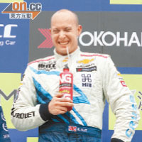 侯夫奪得FIA世界房車錦標賽總冠軍。