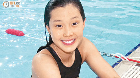 歐鎧淳投身全職運動員後泳術大有進步。