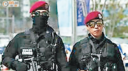荷槍實彈的軍警在亞運期間到處巡邏。