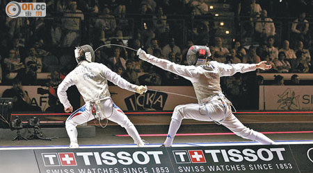 天梭表贊助國際劍擊總會，於1996年的FIE賽事中擔當重要角色。