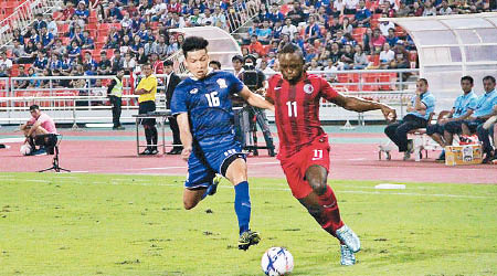 泰國 1:0 香港 <br>高梵（右）依然是港隊鋒線最具威脅的一人。