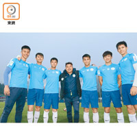 左起：馮慶燁、黃威、梁星耀<br>右起：袁振昇、陳俊樂、趙少維