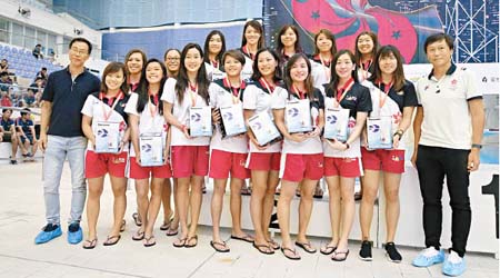 港女子水球隊獲得亞軍。