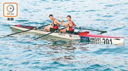 陳鈺文（左）夥拍趙顯臻狀態大勇，於男子雙人雙槳艇項目躋身決賽。
