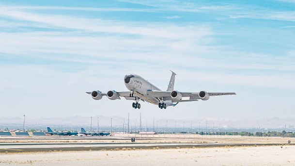 美軍KC135加油機