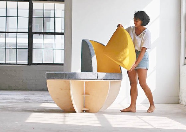 潮流創意：球形坐椅多功能用途