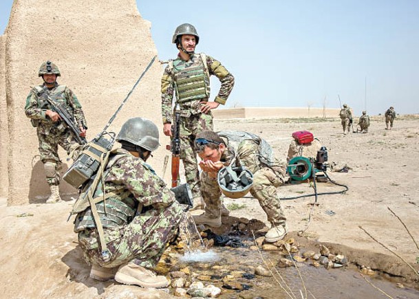 阿富汗軍：有指阿富汗政府軍士兵逃入塔吉克斯坦。（Getty Images圖片）