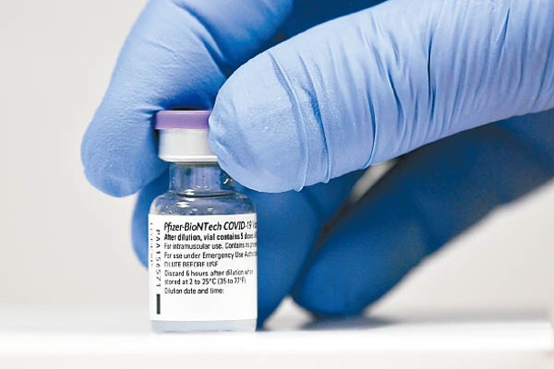 以色列最新研究顯示，輝瑞疫苗對Delta變種病毒的保護力下降。（Getty Images圖片）