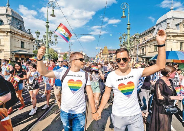 布達佩斯萬人示威  抗議總理反同性戀