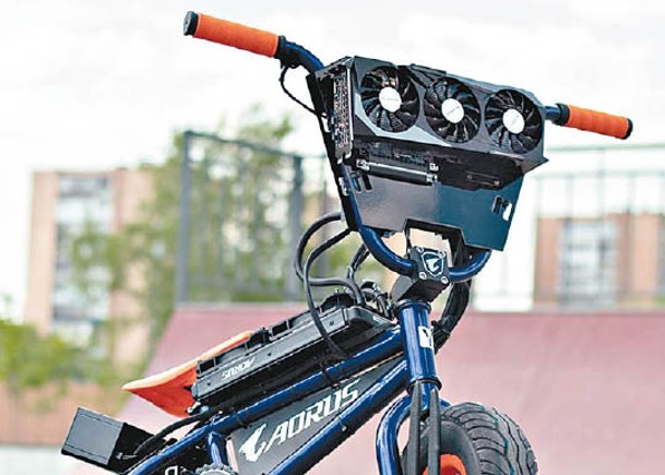 潮流創意：電競單車  代步兼打機