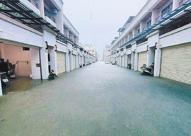 台灣暴雨  水浸高雄台南