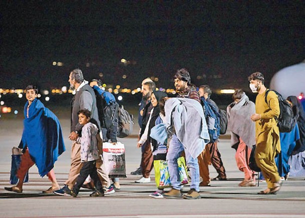美擬送難民往科索沃審查