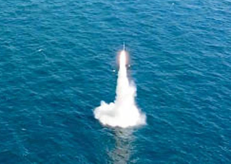 南韓：南韓日前成功試射潛射導彈。